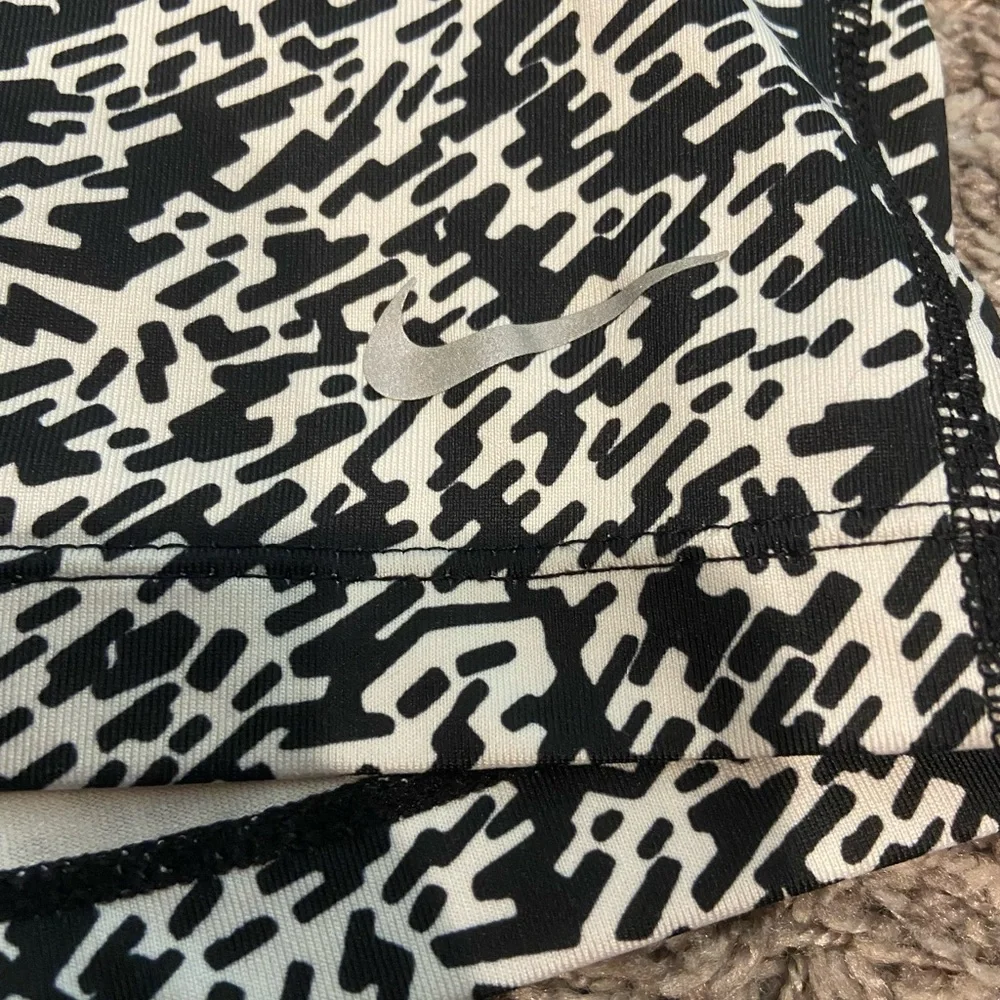 Nike nwot volleyball